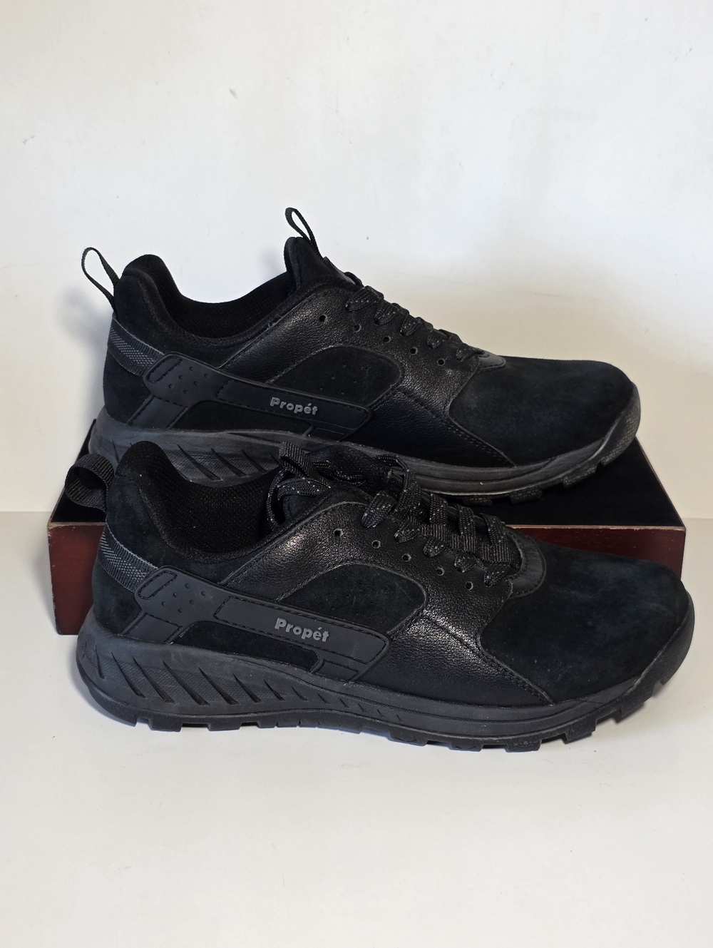 Propet Visper Black Suede Hiking Shoes Vibram Arctic Grip Ortholite X25 Sample